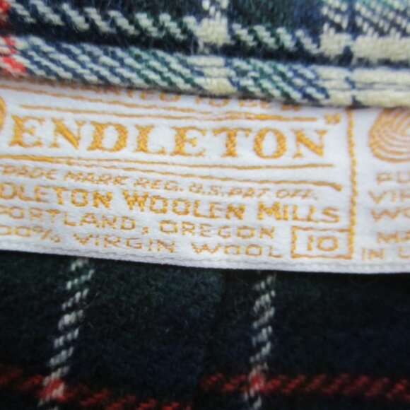 Vtg Pendleton Women XS Green Ivory Red Tartan Plaid Wool Kilt 26" Waist Skirt - Picture 2 of 10